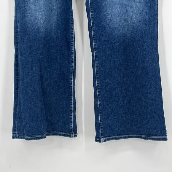 Lane Bryant High Rise Signature Fit Relaxed Boot Bootcut Jeans Dark Wash Plus 24 - Picture 7 of 13